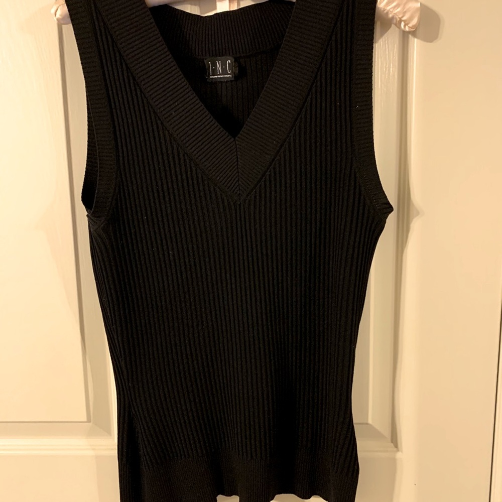 Sweater vest
